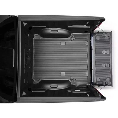 Bedliner Rugged Liner Sobre Riel de 5' para NP300 21-25 Dob Cab (Con protector de medallon)