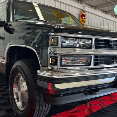 1994-1998 Chevy C/K Silverado/Tahoe Corner Lights Matte Black/Clear Lens
