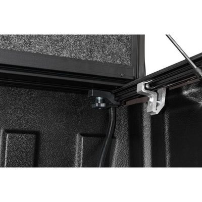 Tapa plegable Ultra Flex 6.4' para Ram 1500 02-24 Classic Body