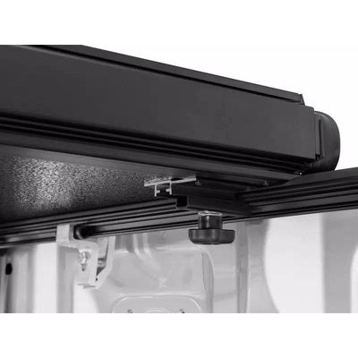 Tapa plegable Gator de 5' para Hilux / Frison T6 / Frison T8