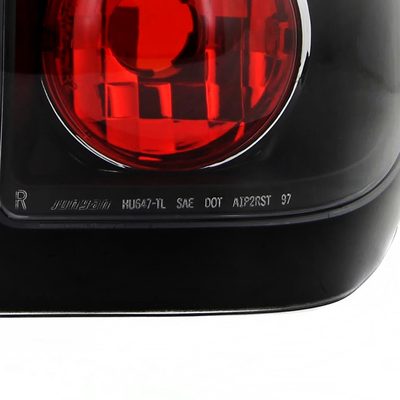 1996-2004 Nisssan Pathfinder/ Infiniti QX4 Tail Lights Matte Black/Clear Lens