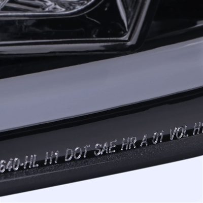 2000-2006 GMC Sierra/Denali/Yukon LED Strip Projector Headlights Black/Smoke