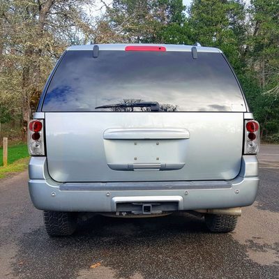 2003-2006 Ford Expedition Tail Lights Chrome Housing/Clear Lens