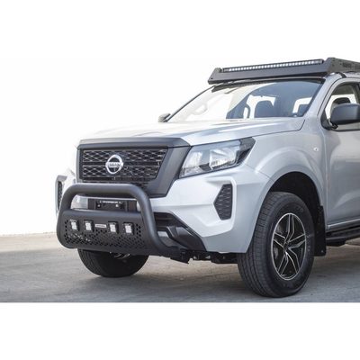 Defensa RC2 LR4 con luces Rigid para NP300 16-25