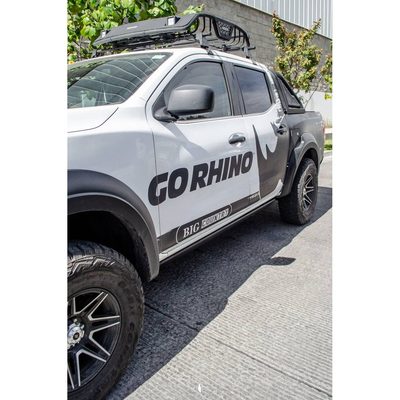 Estribos Eléctricos Go Rhino para NP300 16-22