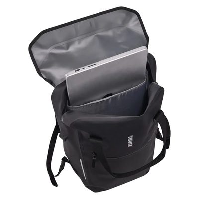 Alforjas Shield Backpack color Negro de 23L con sistema InLock