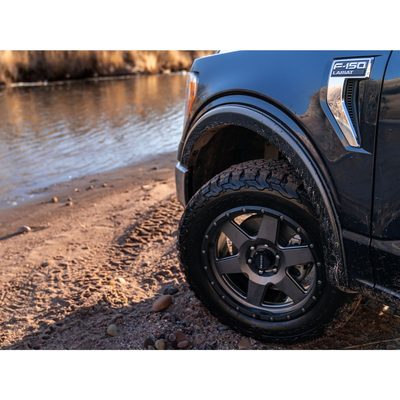 Fits 2021-2026 Ford F150, 5'7" ,6'7" ,8' Bed (BUS-20131-02)