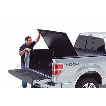 Undercover EVO - Tapa plegable para caja Chevrolet Silverado 1500 14-18 5.7"