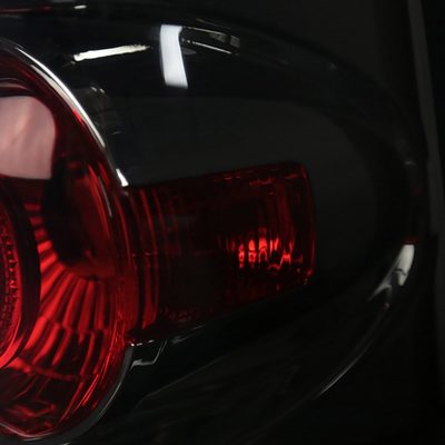 2003-2006 Chevrolet Silverado Tail Lights Chrome Housing/Smoke Lens
