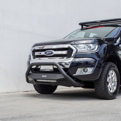 Defensa RC4 LR con luz para Ranger 16-22