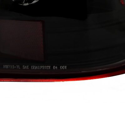 2005-2008 Dodge Magnum Tail Lights Matte Black Housing/Red Clear Lens
