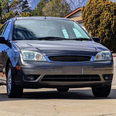 2005-2007 Ford Focus Factory Style Headlights Chrome Housing/Clear Lens