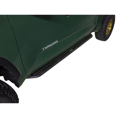 Estribos Dominator DSS Ngo Text de 68" para Land Cruiser / GX550