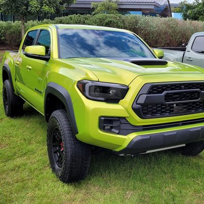 2016-2023 Toyota Tacoma Switchback LED C-Bar Projector Headlights Black/Smoke