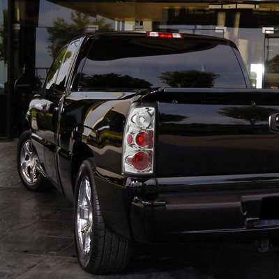 2003-2006 Chevrolet Silverado Tail Lights Chrome Housing/Clear Lens