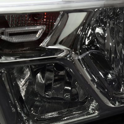 2019-2024 Dodge RAM 1500 Factory Headlights w/Amber Reflectors Chrome/Smoke