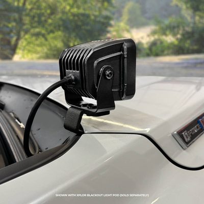 Montaje de Luz Led en cofre para Tundra 22-25