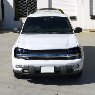 2002-2009 Chevy Trailblazer Projector Headlights w/LED Light Strip Black/Smoke