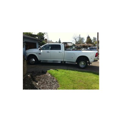 Fits 2009-2018 Ram 1500, 2019-2024 1500 Classic (LUV-481032-571632)
