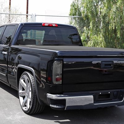2014-2018 GMC Sierra 1500/2500HD/3500HD LED Tail Lights Chrome/Smoke Lens