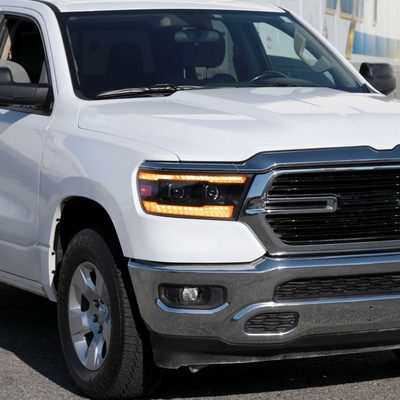 For Dodge RAM 1500 2019-2024 LED Headlights Turn Signals LED Pulsing Glow Matte Black Housing Clear Lens