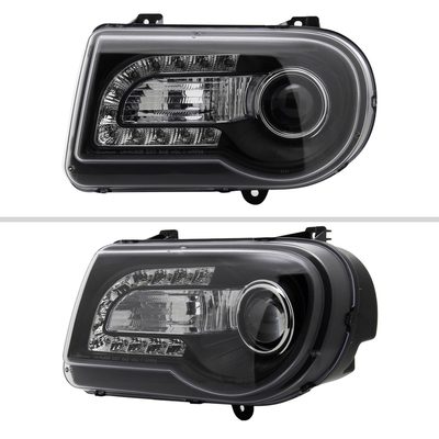 2005-2010 Chrysler 300 Projector Headlights w/LED Light Strip Matt Black/Clear