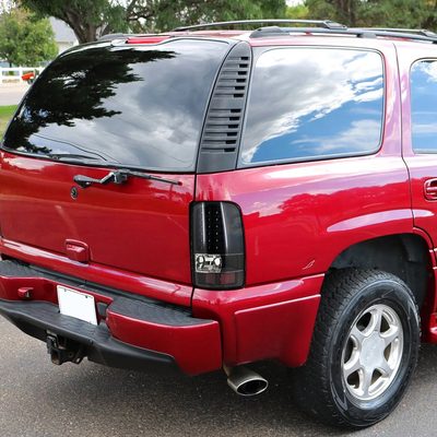 2000-2006 Chevy Suburban/Tahoe/Yukon/Yukon XL LED Tail Lights Matt Black/Clear