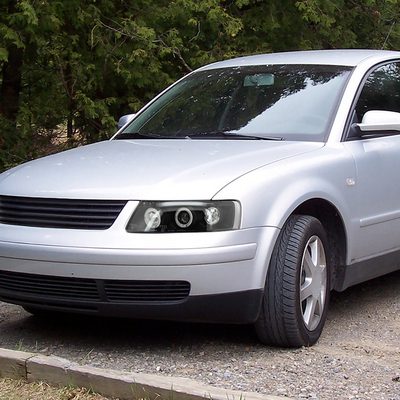 1997-2000 VW Passat Dual Halo Projector Headlights Matte Black/Clear Lens