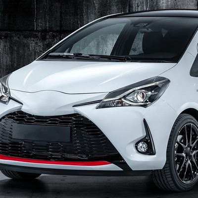 2018-2019 Toyota Yaris Hatchback H16 Fog Lights Kit Chrome/Clear Lens