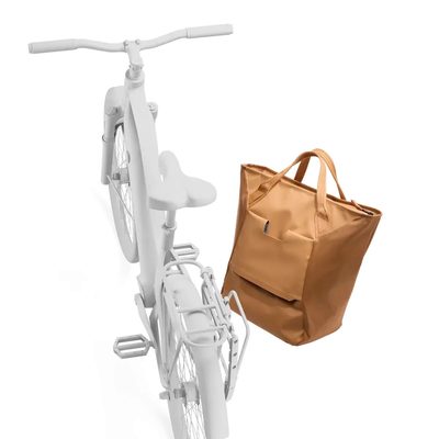 Alforjas Chasm Courier Thule color Narajna de 25L con sistema InLock