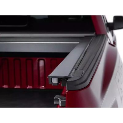 Tapa Retráctil Roll N Lock Serie M de 5' para NP300 23-26