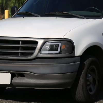 1997-2004 Ford F-150 / 1997-2002 Expedition LED CBar Projector Headlights Black