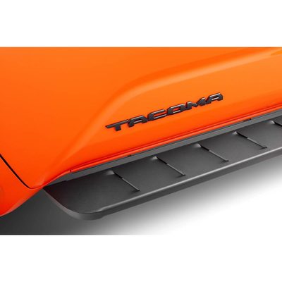 Estribos RB10 Ngo Text de 80" para BYD Shark 24 - 26