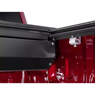 Tapa Retráctil Roll N Lock Serie M de 5' para NP300 23-26