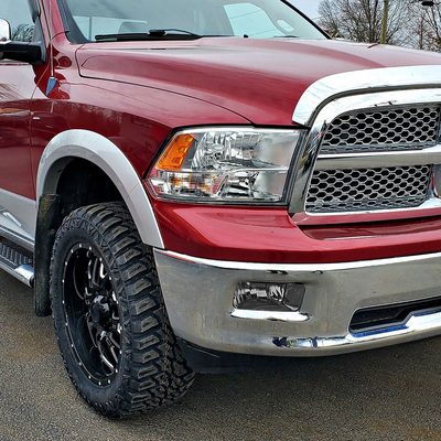 2009-2012 Dodge RAM 1500 / 2010-2018 RAM 2500 3500 H10 Fog Lights Chrome/Smoke