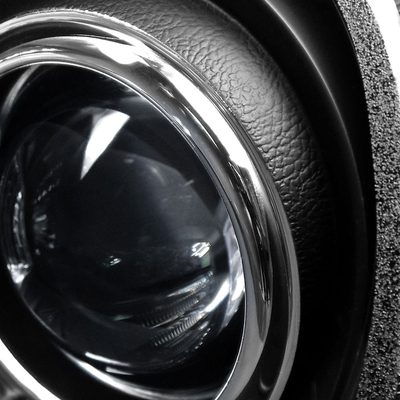 2005-2010 Chrysler 300 Projector Headlights w/LED Light Strip Matt Black/Clear