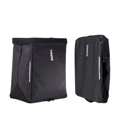 Alforjas Chasm Cargo Bin Thule color Negro de 25L con sistema InLock