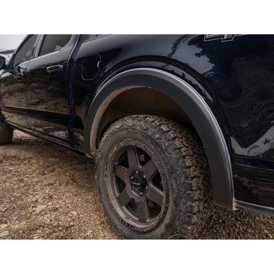 Fits 2021-2026 Ford F150, 5'7" ,6'7" ,8' Bed (BUS-20962-02)
