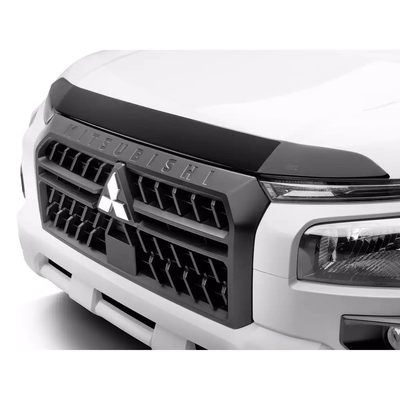 Protector de cofre Aeroskin Smoke Bajo perfil para L200 2025+