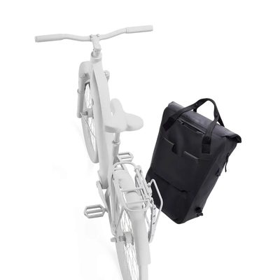 Alforjas Shield Backpack color Negro de 23L con sistema InLock