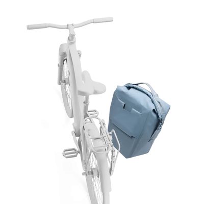Alforjas Thule Shield Pannier color Azul de 22L con sistema InLock