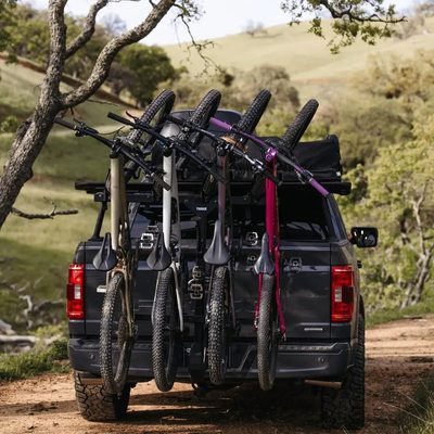 Portabicicletas de tiron Thule ReVert entrada de 2 " para 4 bicicletas