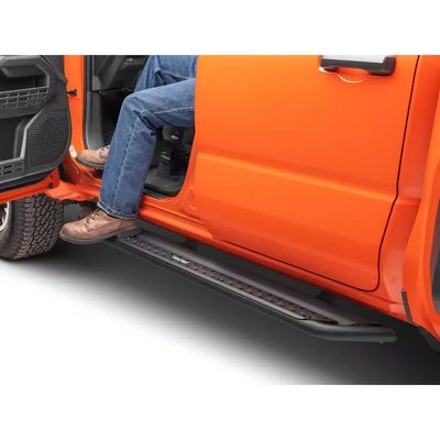 Estribos Dominator DSS Ngo Text de 68" para Land Cruiser / GX550