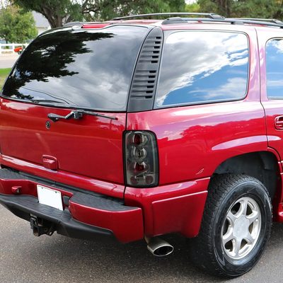 2000-2006 Chevy Suburban/Tahoe GMC Yukon/Yukon XL Tail Lights Chrome/Smoke