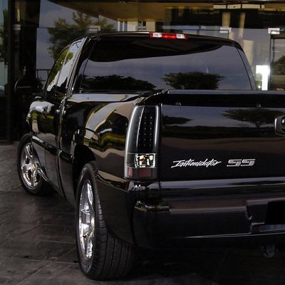 2003-2006 Chevy Silverado V2 LED Tail Lights Matte Black Housing/Clear Lens