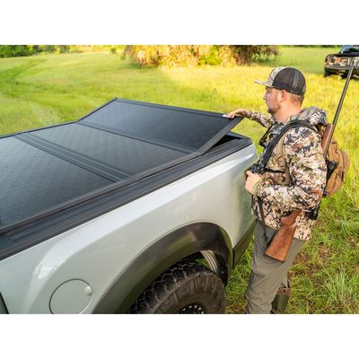 Gator EFX Hard Folding Tonneau Cover GC24019