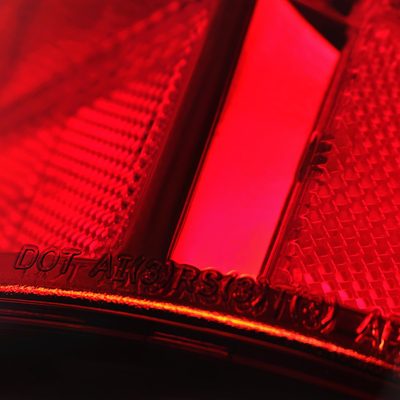 2000-2006 Chevy Suburban/Tahoe GMC Yukon/Yukon XL Tail Lights Chrome/Red Clear