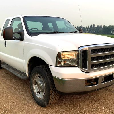 2005-2007 Ford F-250/350/450/550/Excursion Crystal Headlights LED Light Smoke