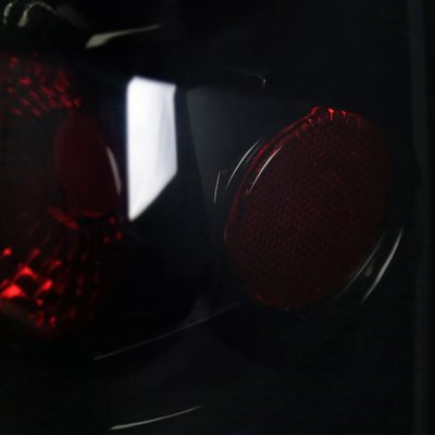 1999-2002 Chevy Silverado/ 1999-2006 GMC Sierra Tail Lights Glossy Black/Smoke