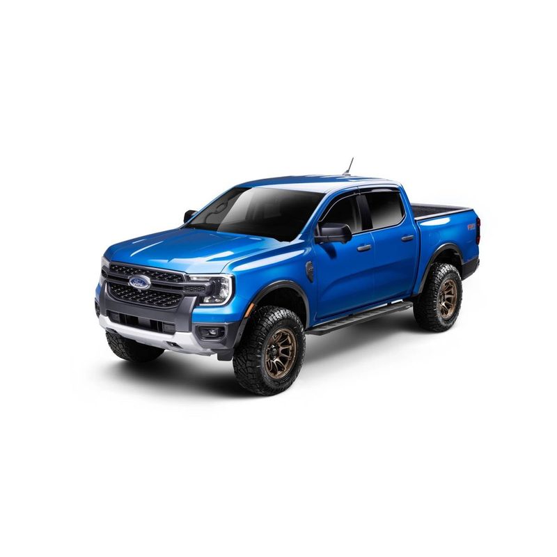 Estribos RB10 Ngo Text de 68" para Land Cruiser / GX 550 24 - 25